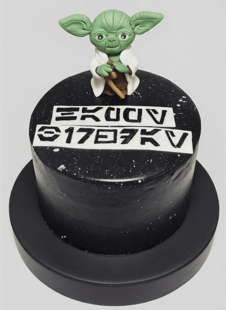 Splendid Yoda Cake
