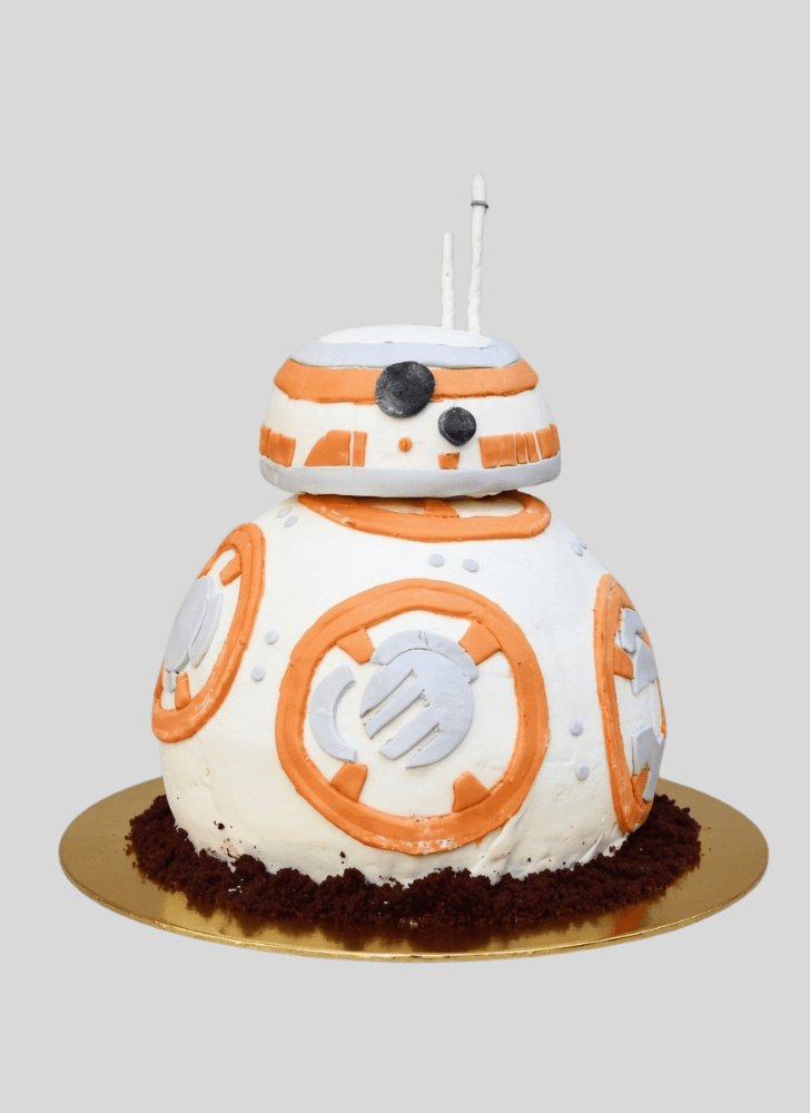 Divine BB8 Cake