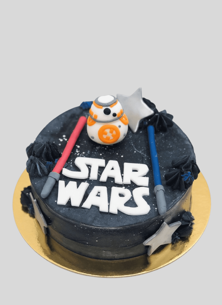 Exquisite BB8 Cake
