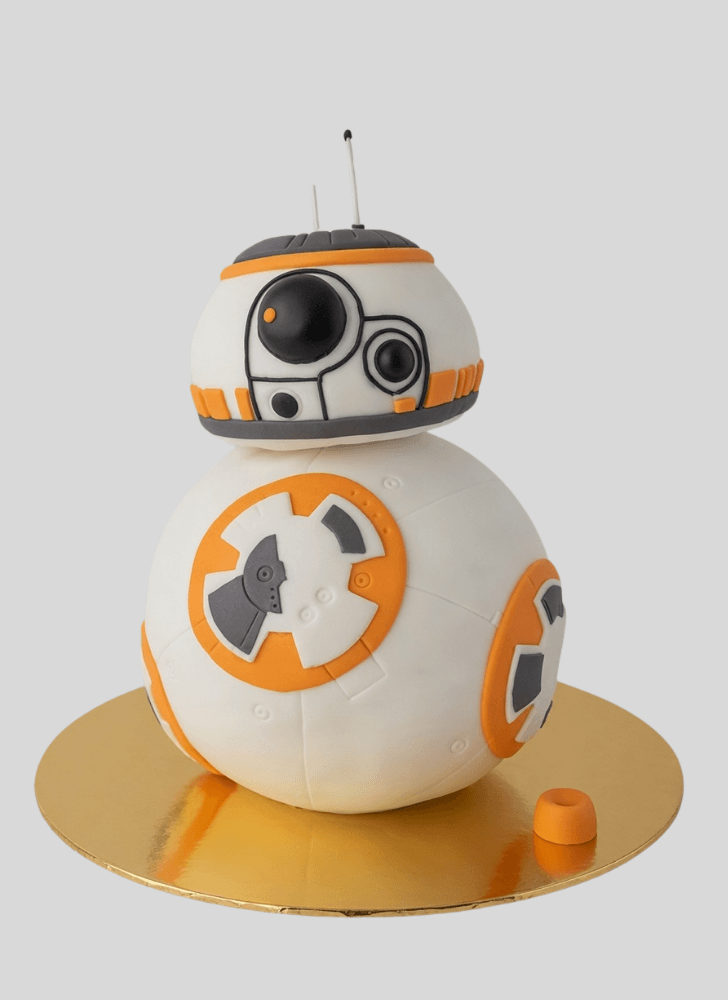 Fine BB8 Cake