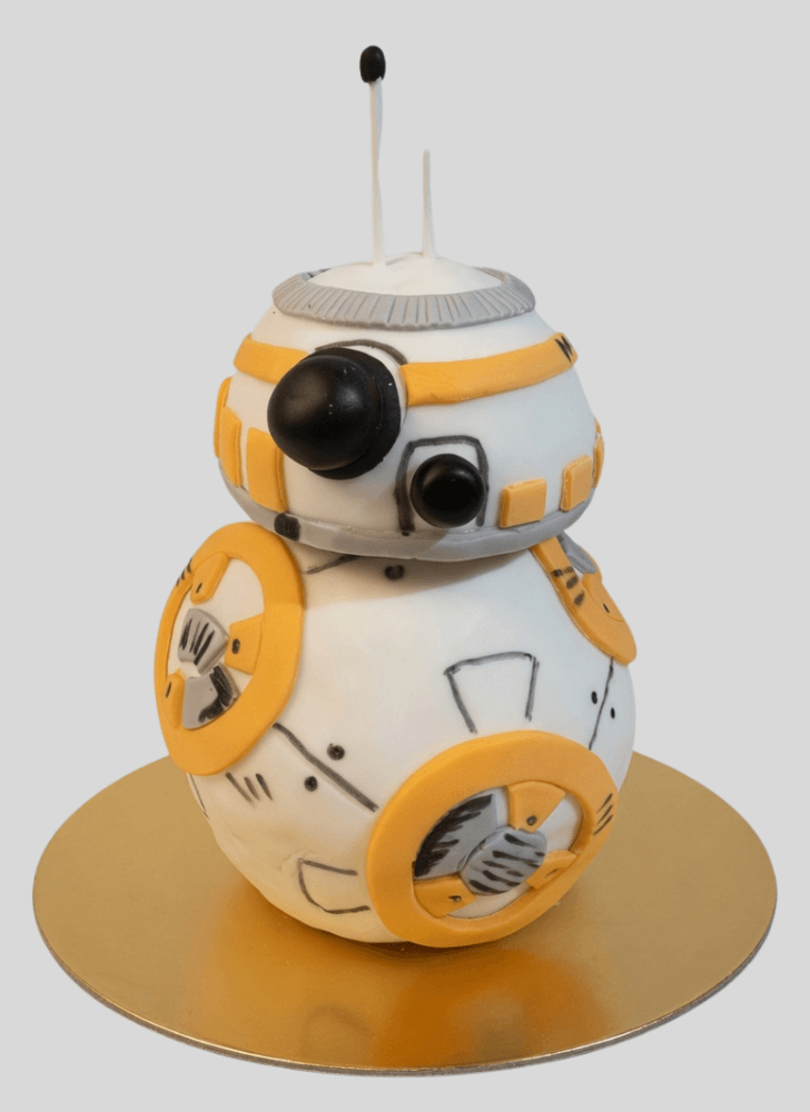 Good Looking BB8 Cake