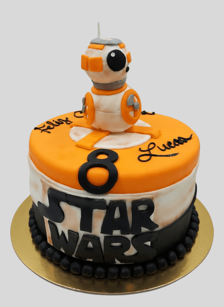 Magnificent BB8 Cake