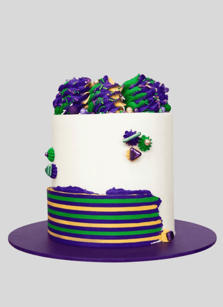 Excellent Mardi Gras Cake