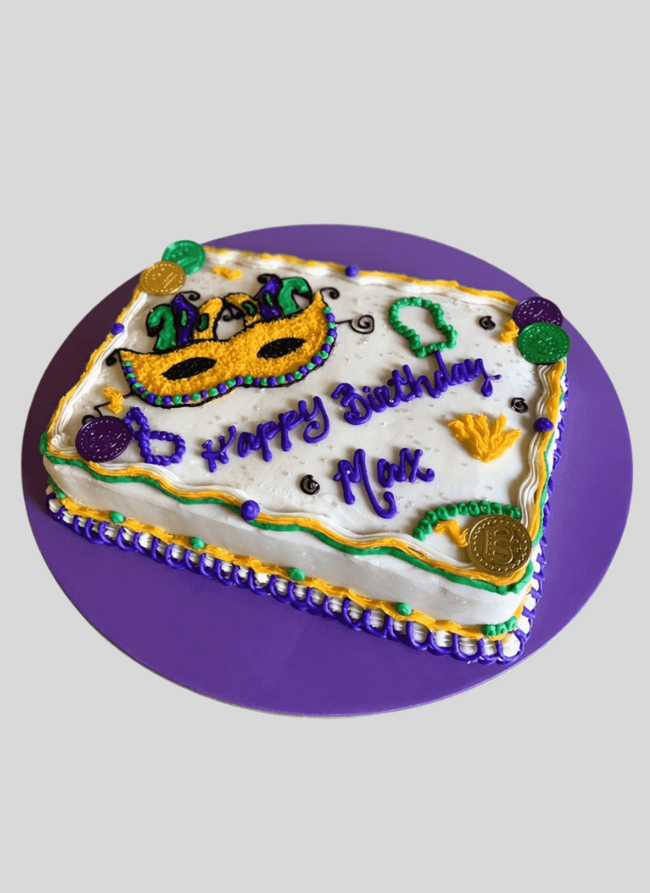 Inviting Mardi Gras Cake