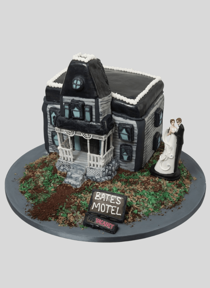 Admirable Psycho Cake Design