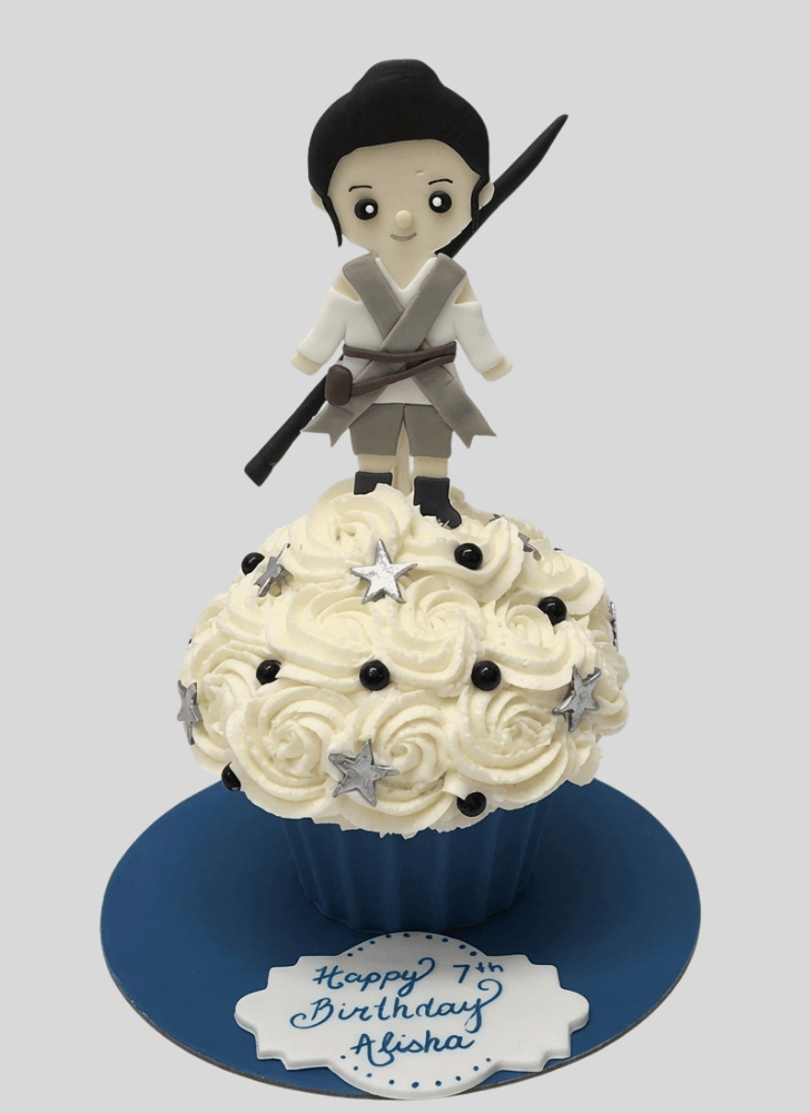 Captivating Rey Cake