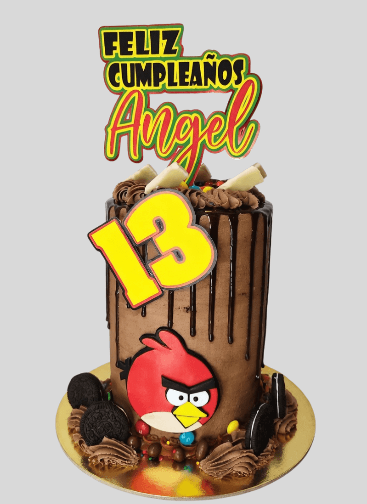 Grand Angry Birds Cake