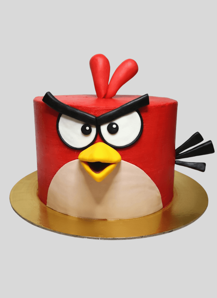 Inviting Angry Birds Cake