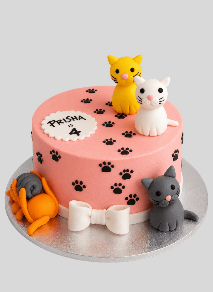 Inviting Kitten Cake