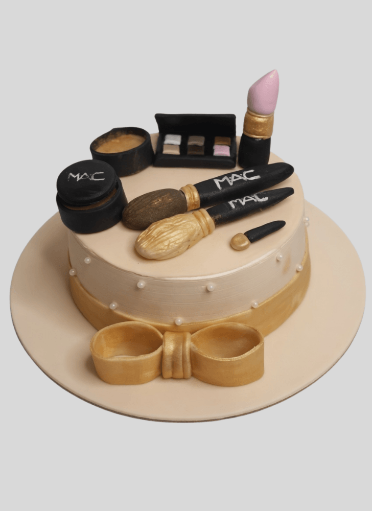 Graceful MAC Cake