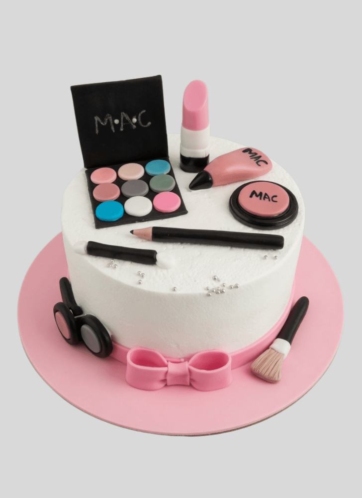 Inviting MAC Cake
