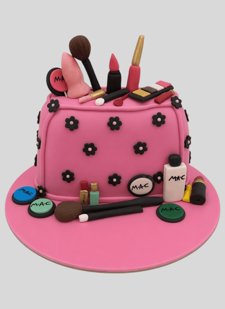 Mesmeric MAC Cake