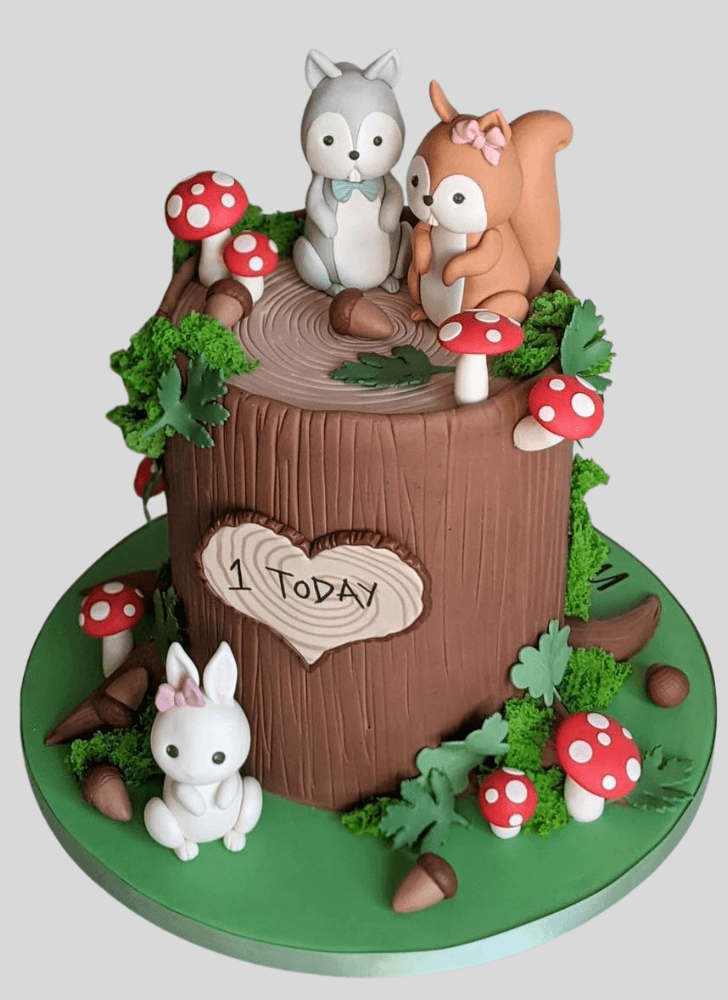 Shapely Squirrels Cake