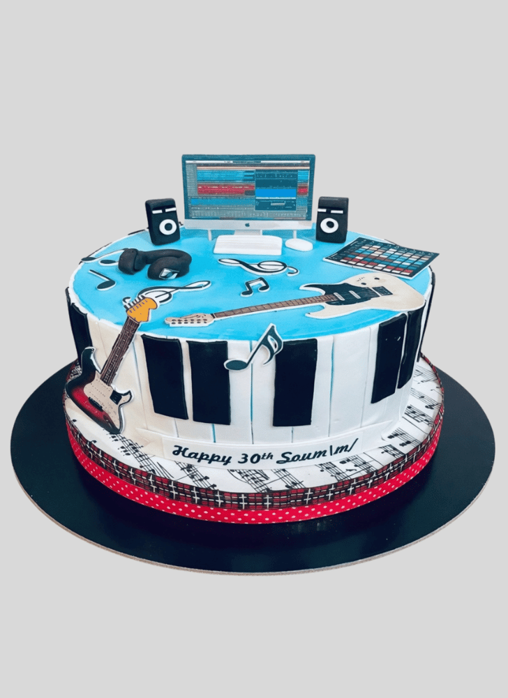 Admirable iMac Cake Design
