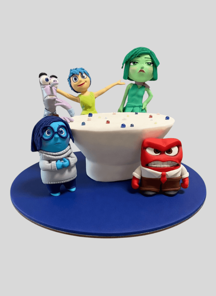 Lovely Inside Out Cake Design
