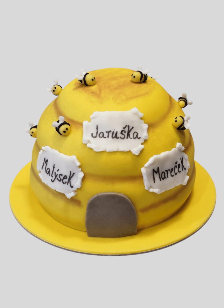 Admirable Wasp Cake Design