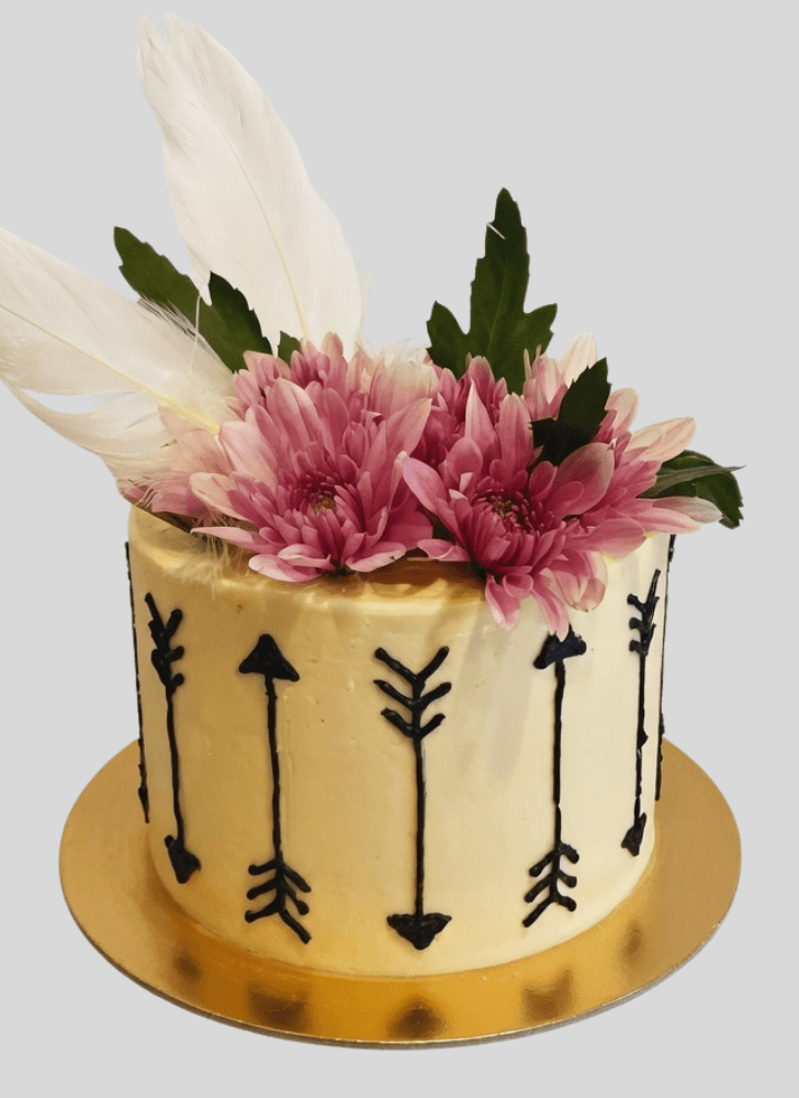 Grand Arrow Cake