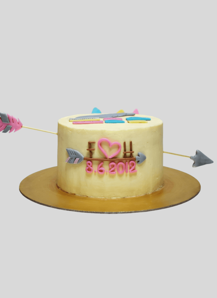 Wonderful Arrow Cake Design