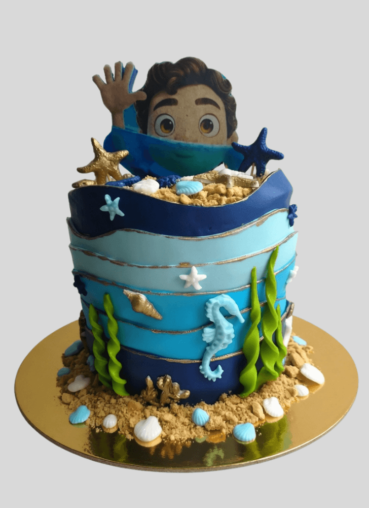 Enticing Luca Cake