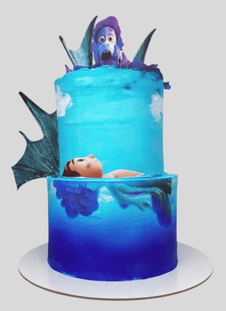 Inviting Luca Cake