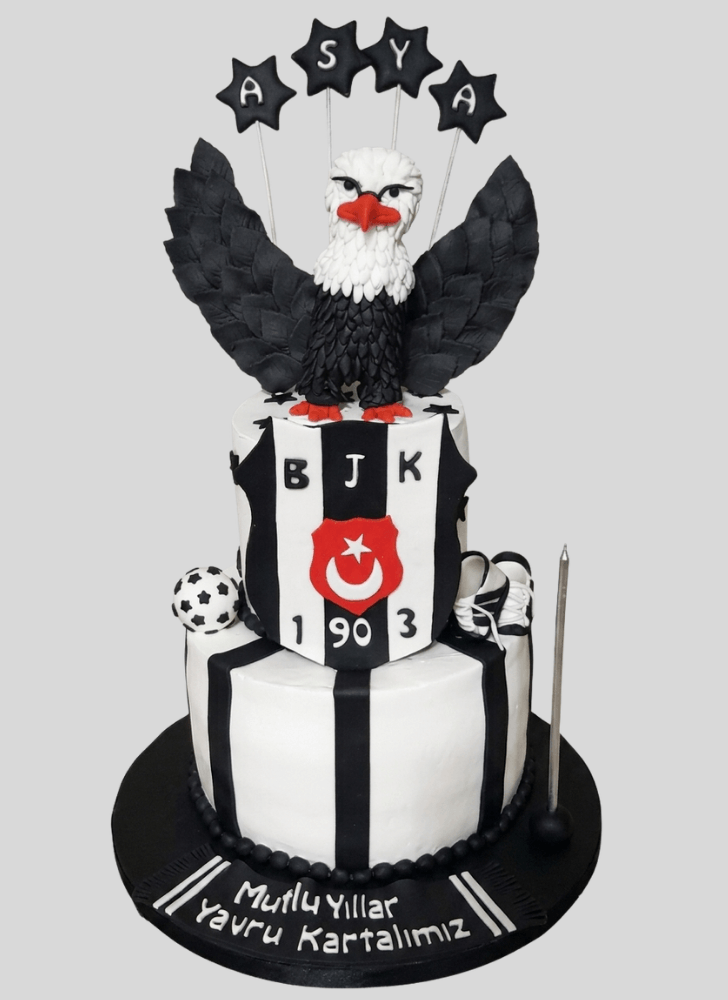 Inviting Eagle Cake