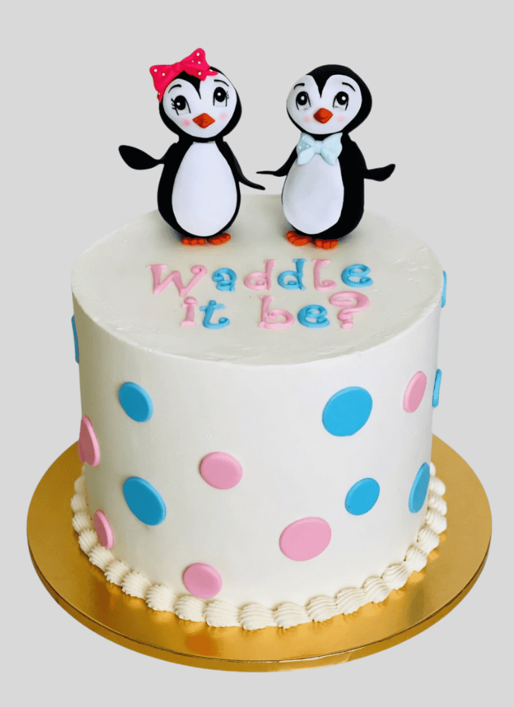 Grand Penguin Cake