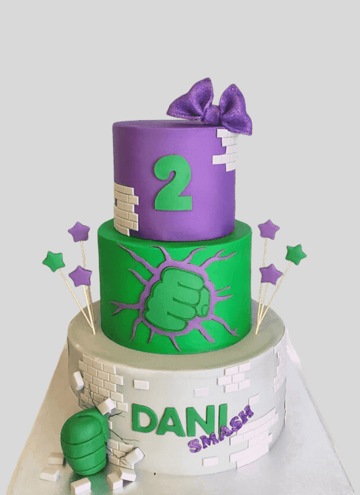 Comely She-Hulk Cake