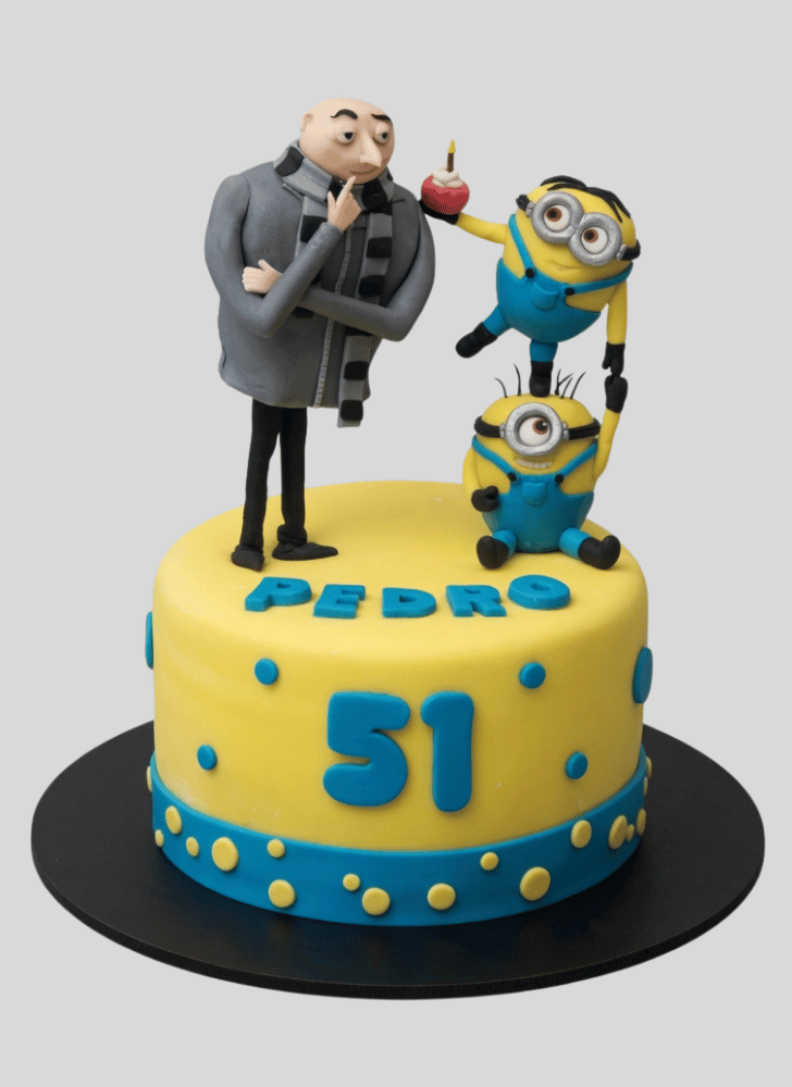 Admirable Gru Cake Design