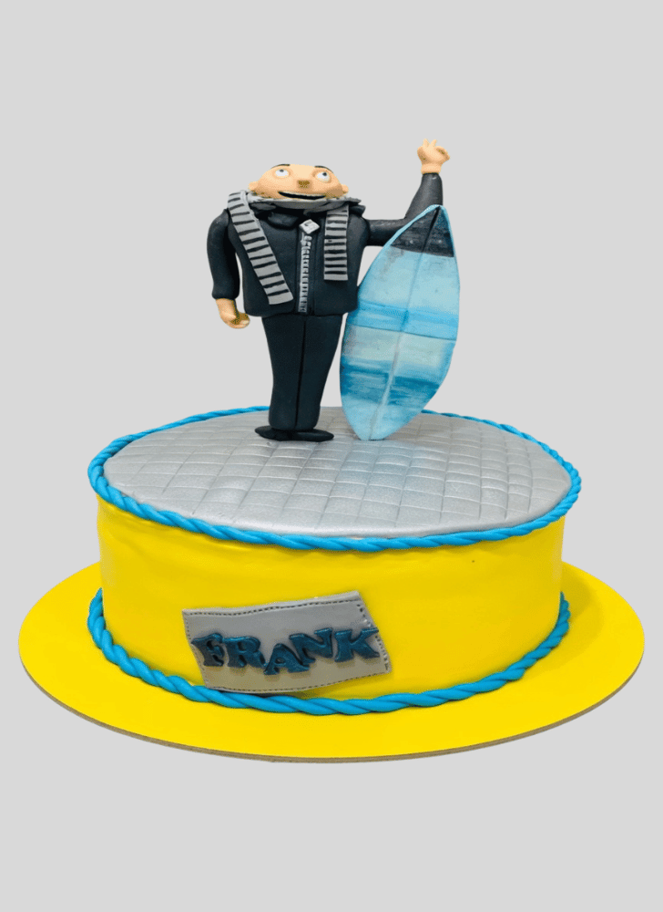 Beauteous Gru Cake