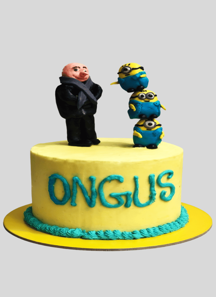 Pleasing Gru Cake