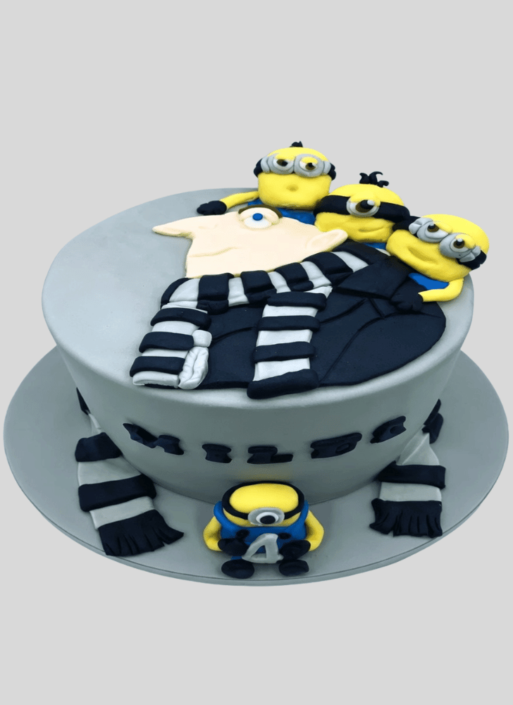Superb Gru Cake