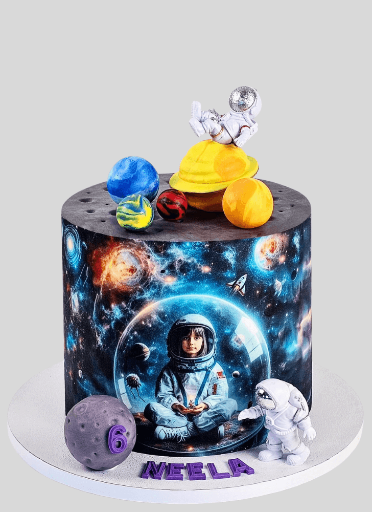 Appealing Interstellar Cake