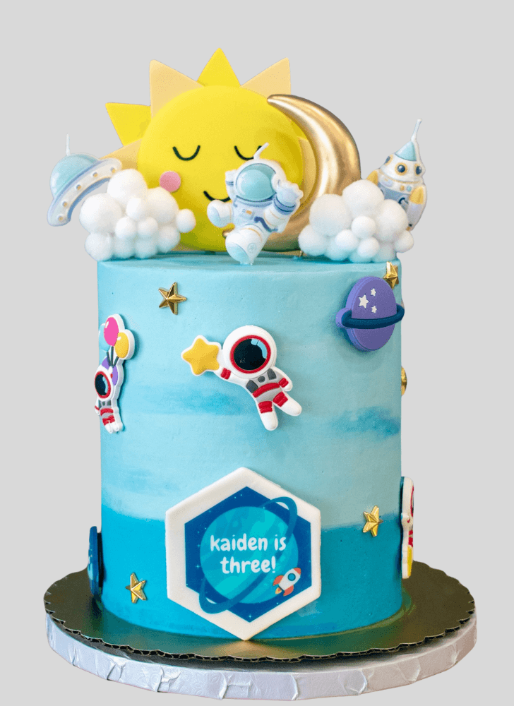 Cute Interstellar Cake