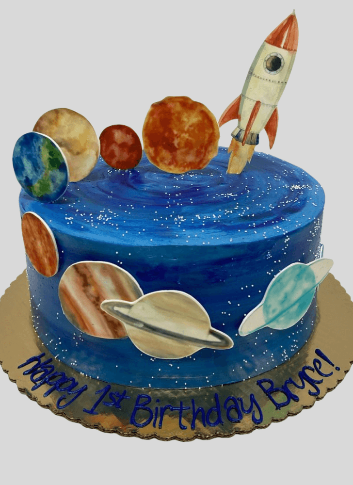 Graceful Interstellar Cake