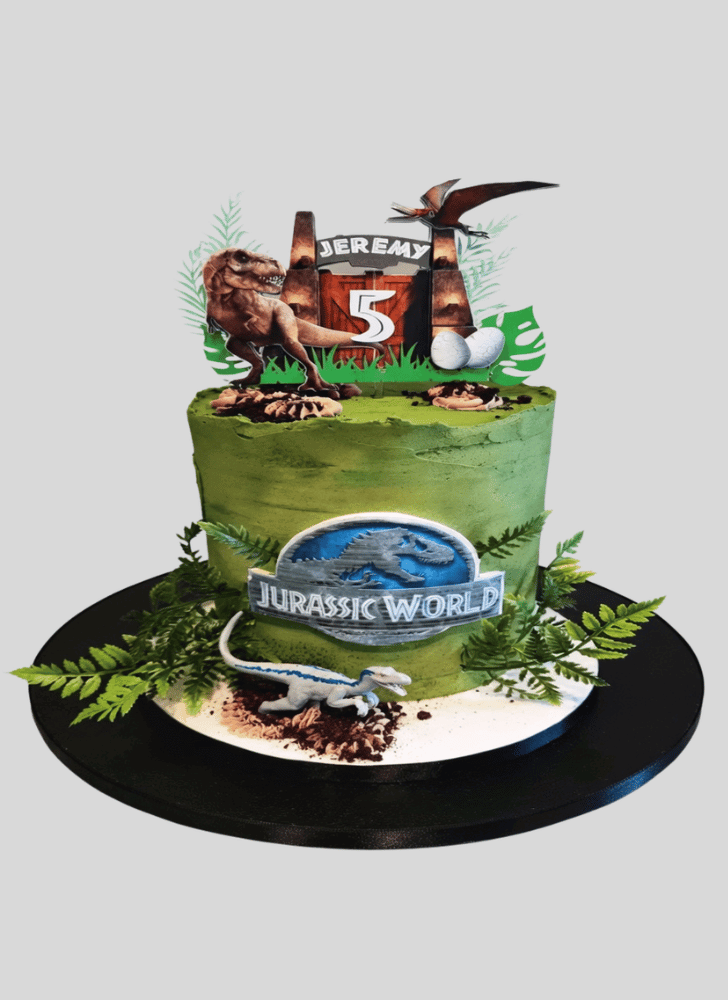 Gorgeous Jurassic Park Cake