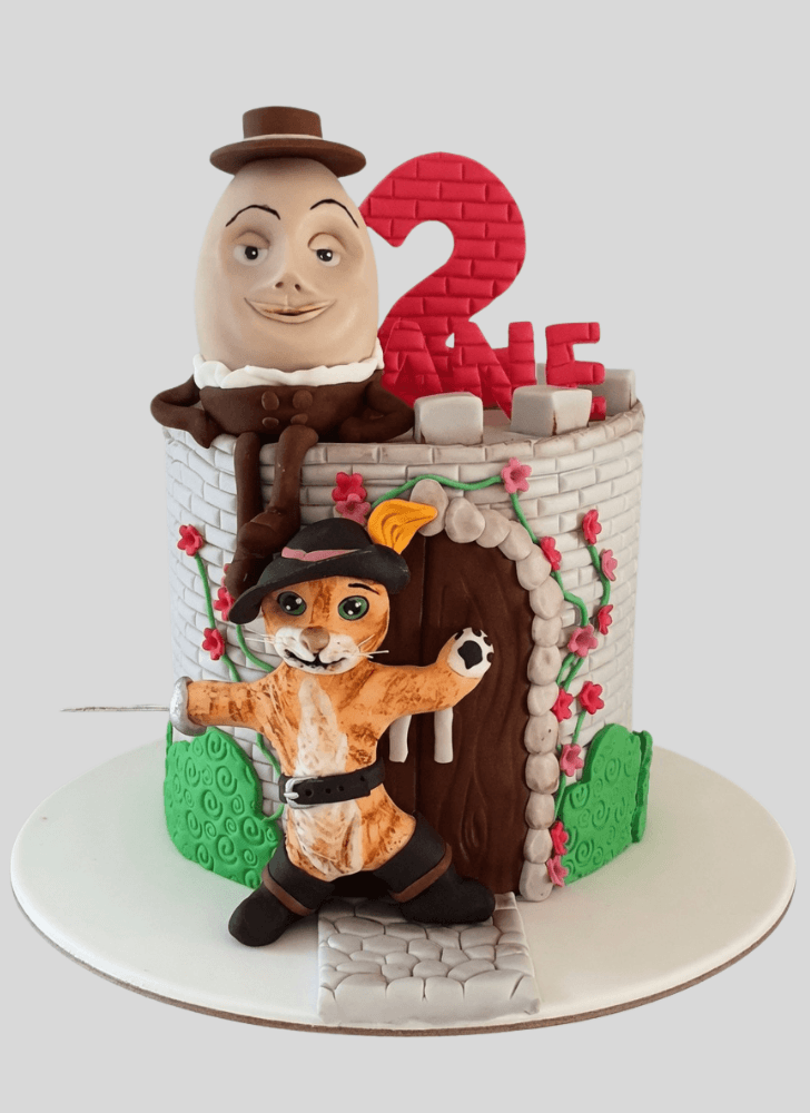 Dazzling Puss in Boots Cake