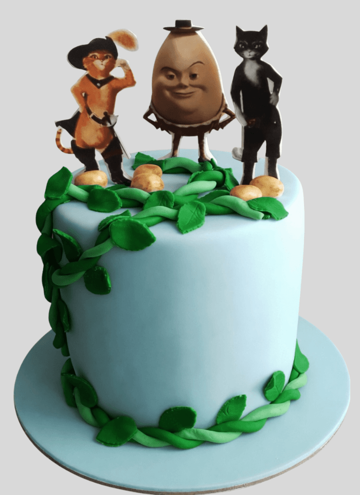 Resplendent Puss in Boots Cake