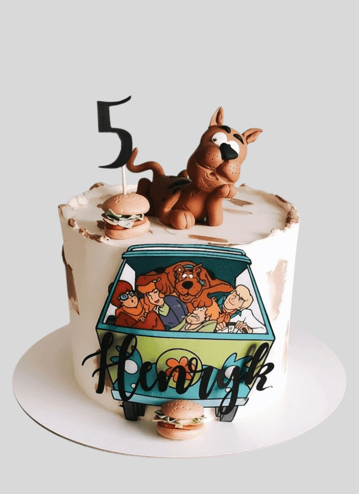 Dazzling Scooby Doo Cake
