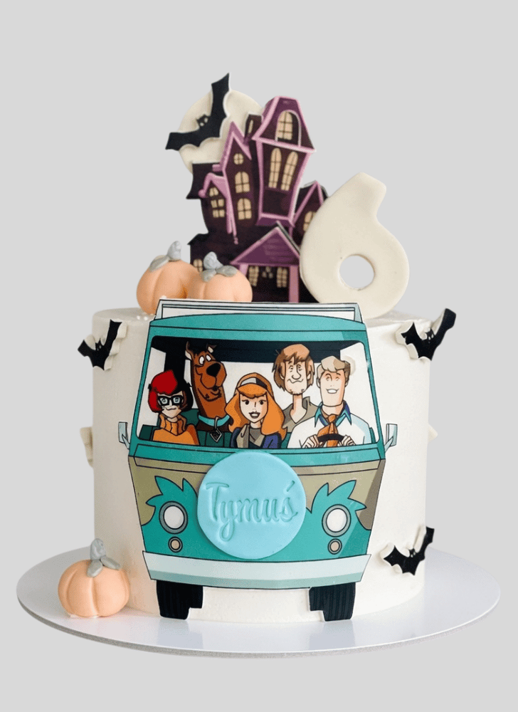 Nice Scooby Doo Cake