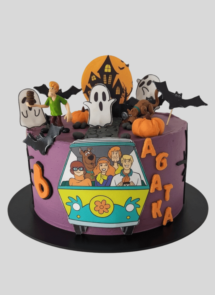 Resplendent Scooby Doo Cake