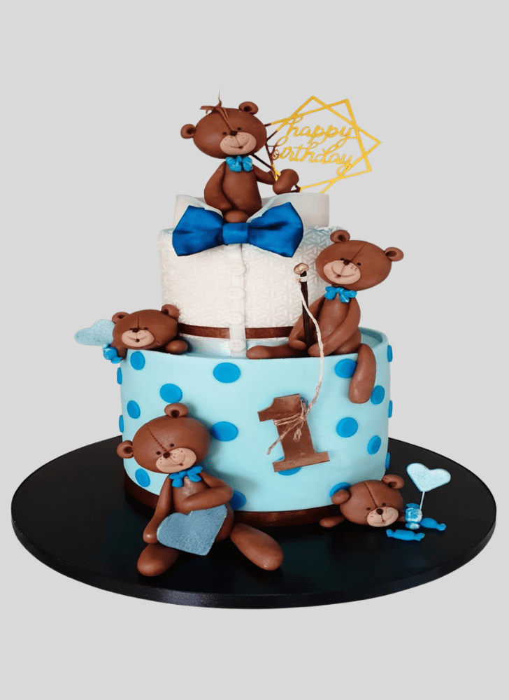 Inviting Teddy Bear Cake