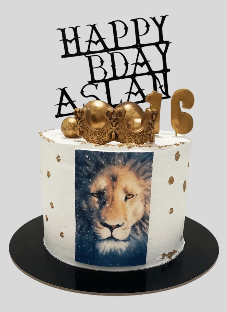 Fair Narnia Cake