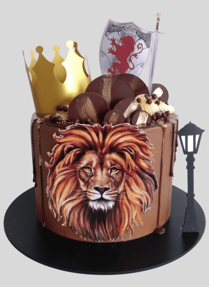 Fascinating Narnia Cake