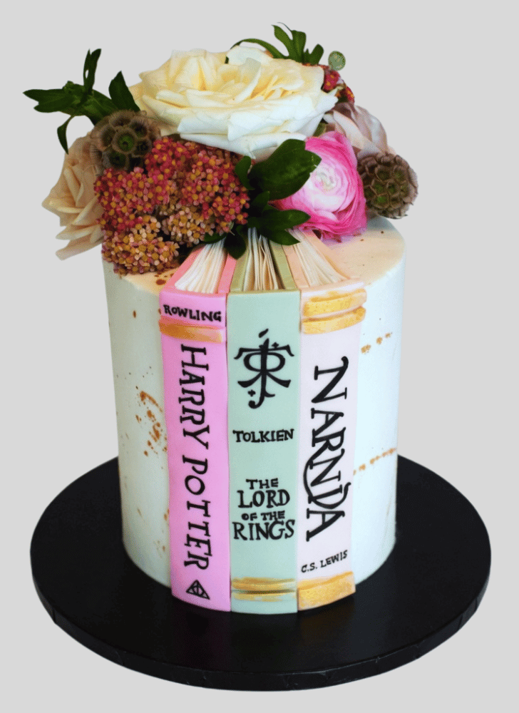 Ideal Narnia Cake
