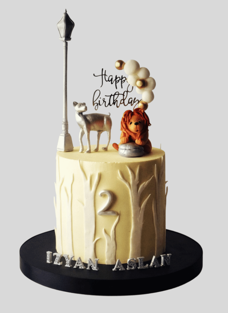 Nice Narnia Cake