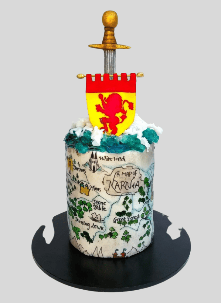 Pretty Narnia Cake