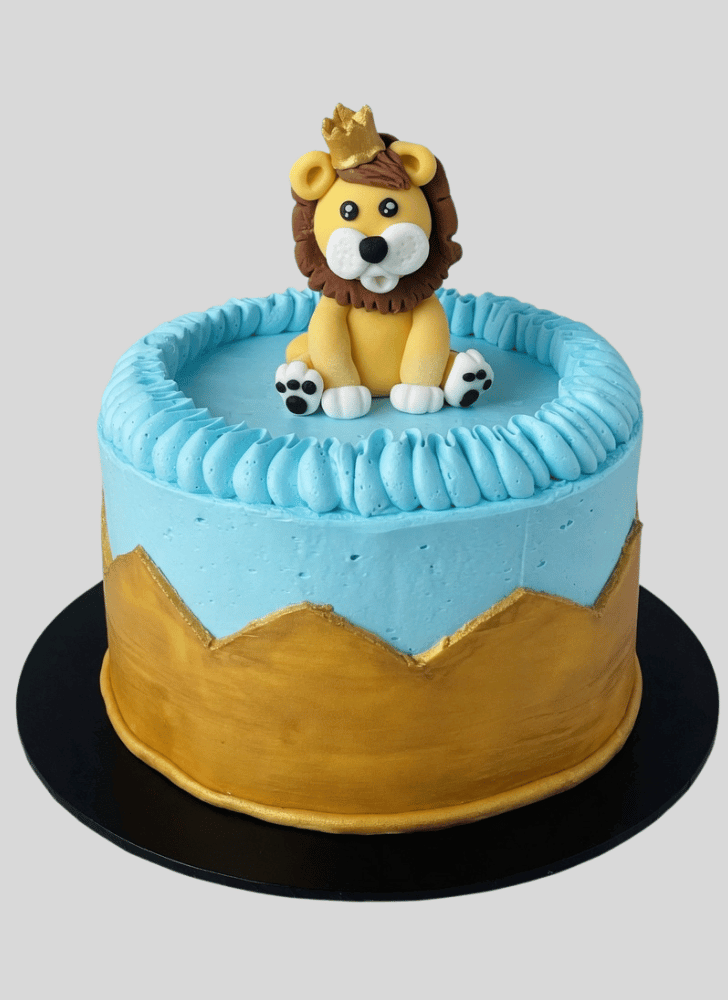 Superb Narnia Cake