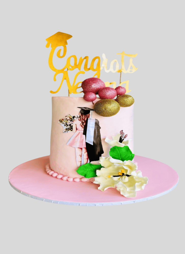 Alluring Graduation Cake
