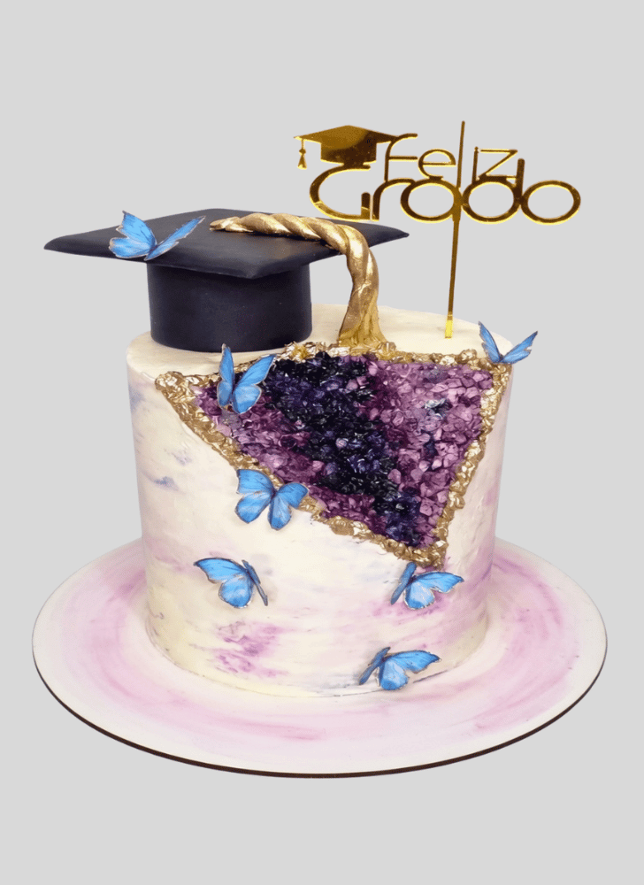 Ideal Graduation Cake