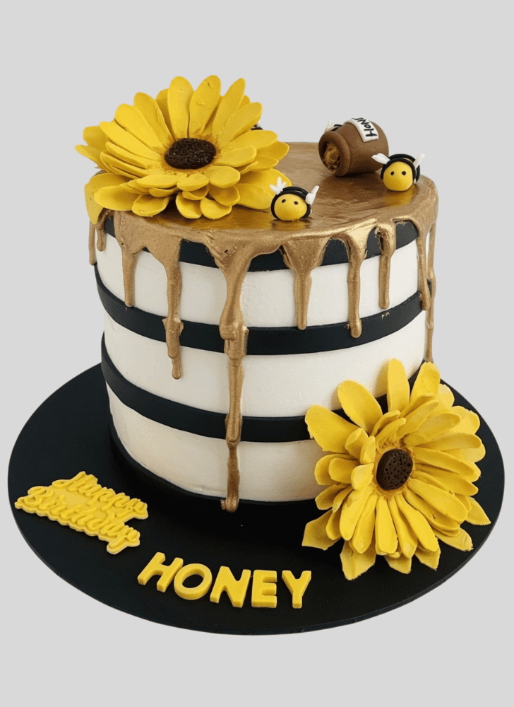 Graceful Sunflower Cake